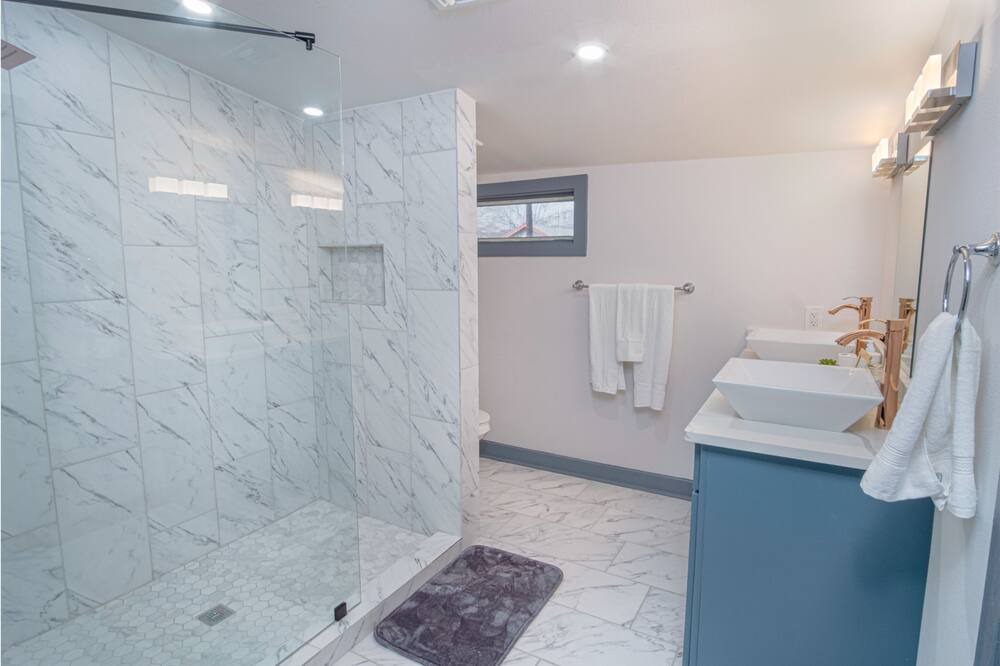 Photo of Bathroom in Highland Park