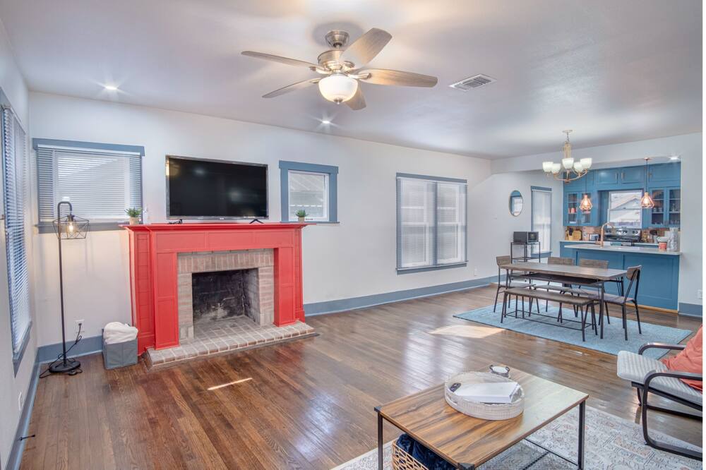 Photo of Livingroom in Highland Park