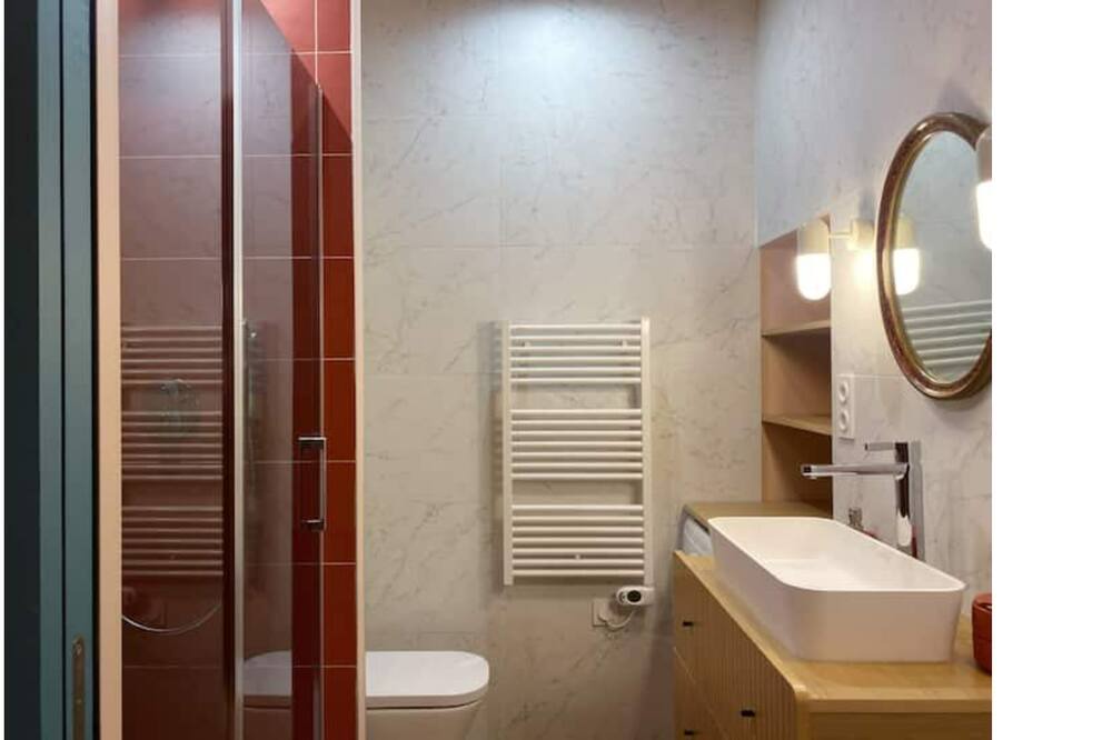 Photo of Bathroom in Yves Farge - Le Fleuve