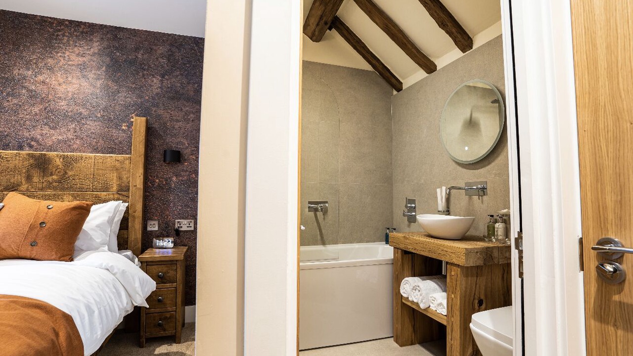 Photo of Bathroom in Holymoorside