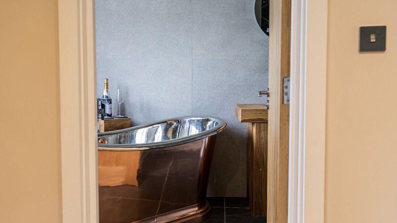 Photo of Bathroom in Holymoorside