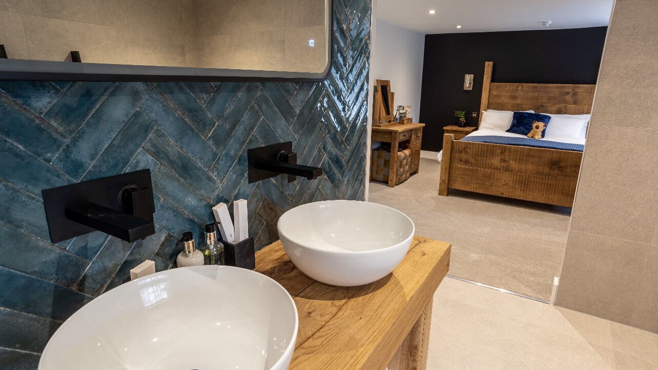 Photo of Bathroom in Holymoorside