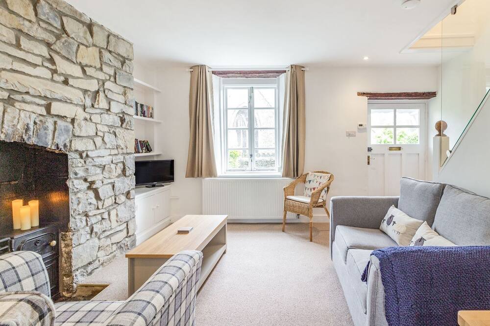 Photo of Livingroom in Vale of Glamorgan