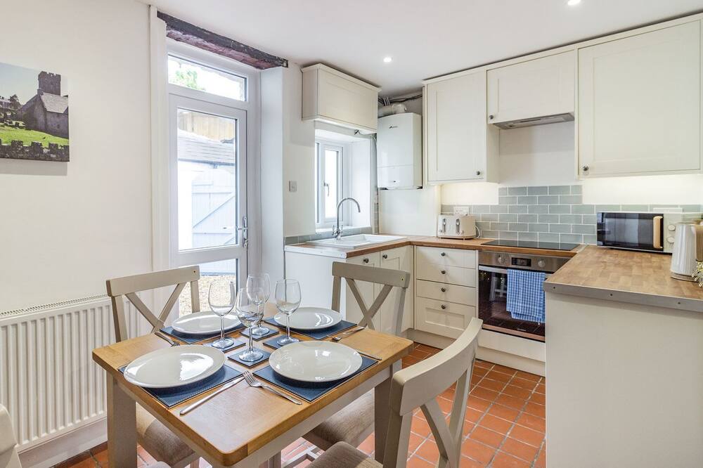 Photo of Kitchen in Vale of Glamorgan