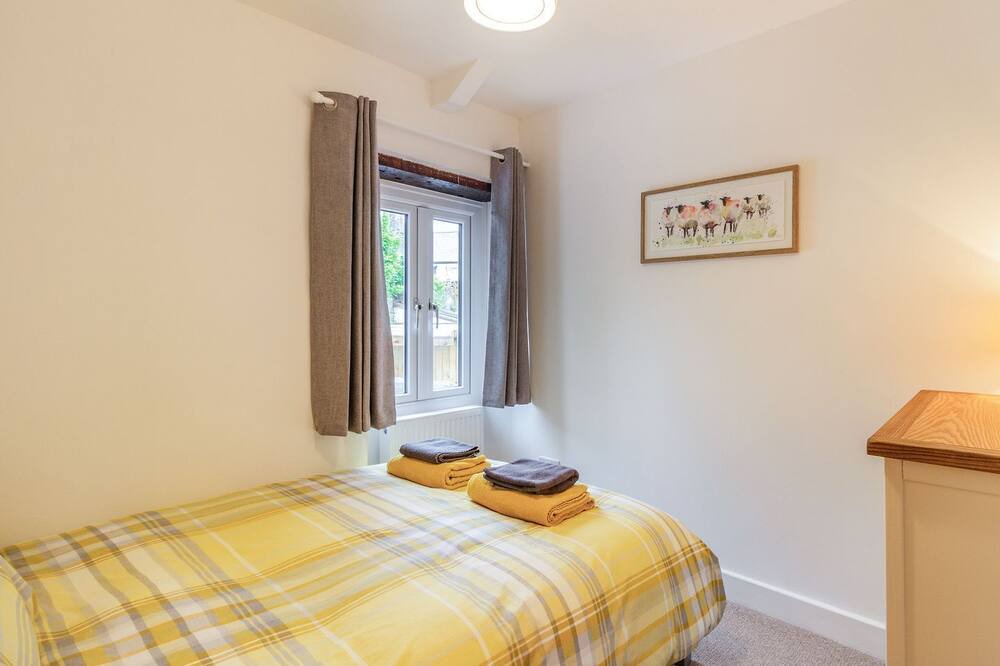 Photo of Bedroom in Vale of Glamorgan