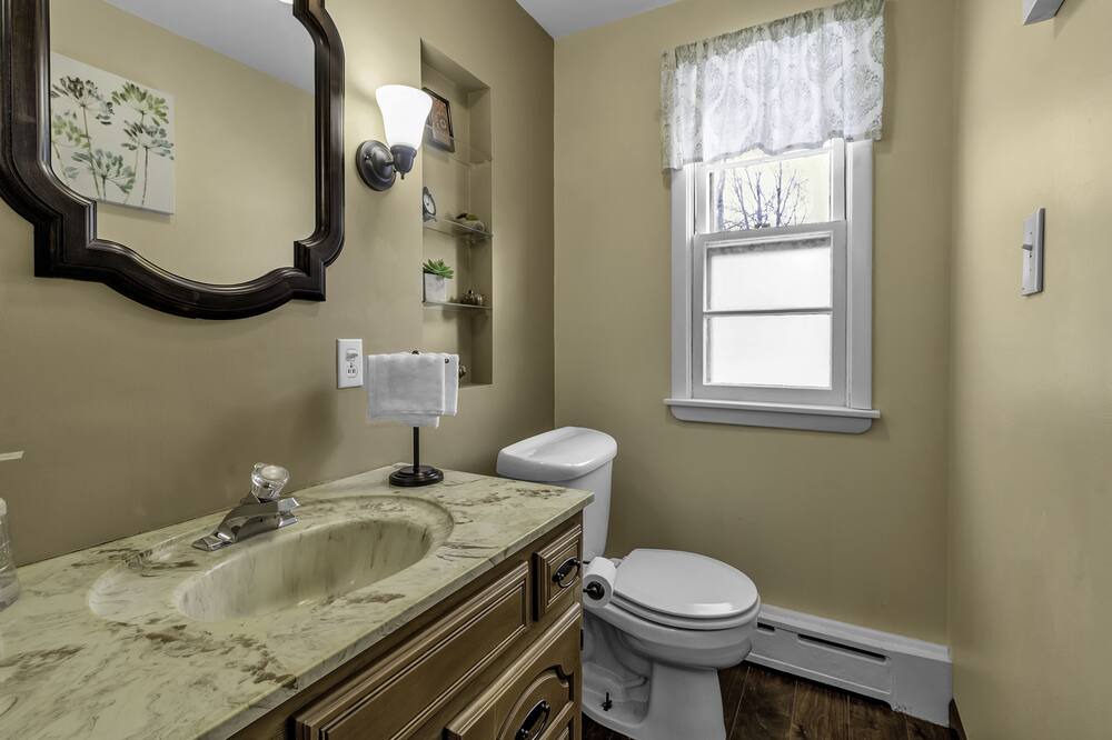 Photo of Bathroom in North Tonawanda