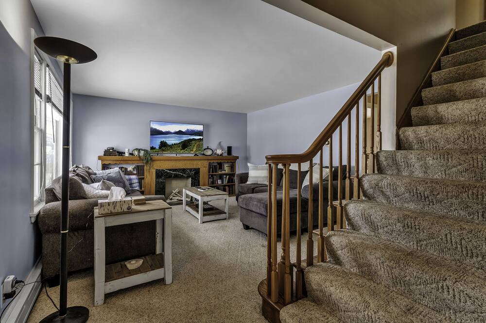 Photo of Livingroom in North Tonawanda