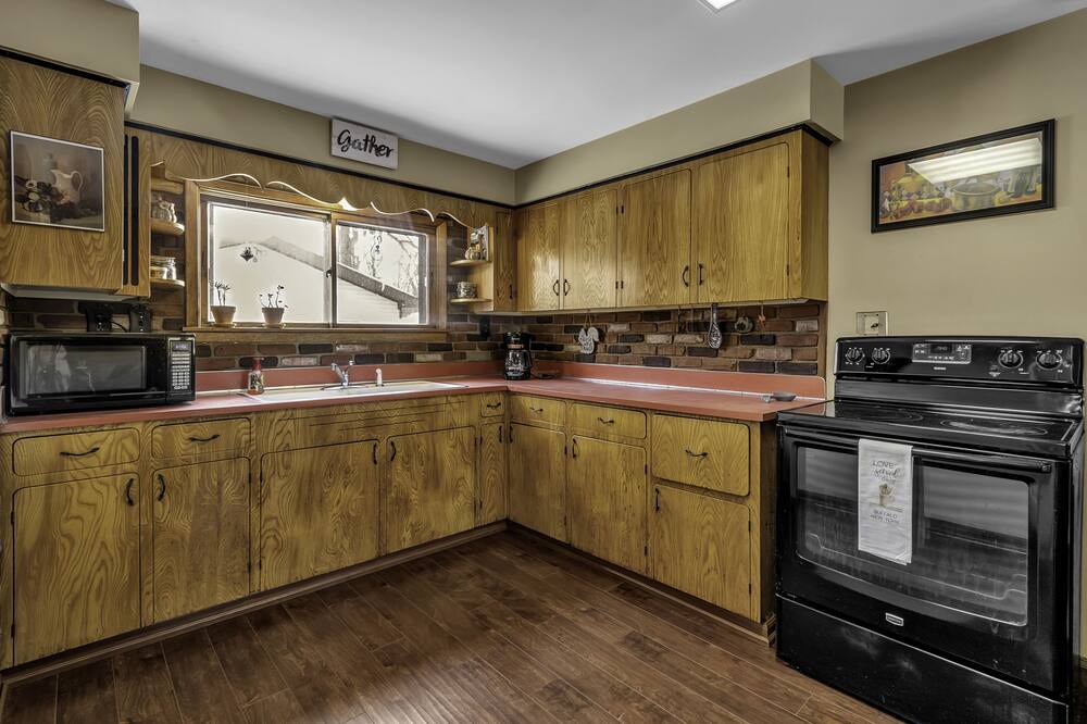 Photo of Kitchen in North Tonawanda