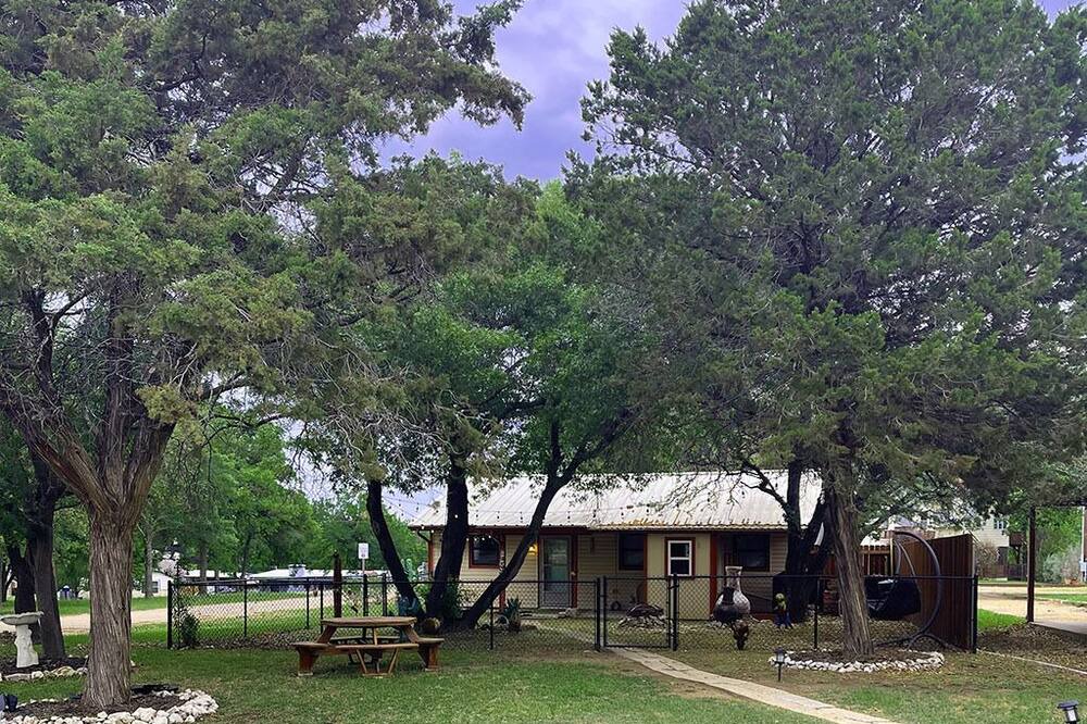 Photo of Outdoor in Clifton