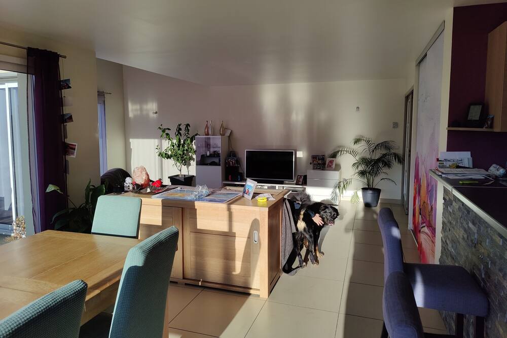 Photo of Livingroom in Sainte-Helene-du-Lac