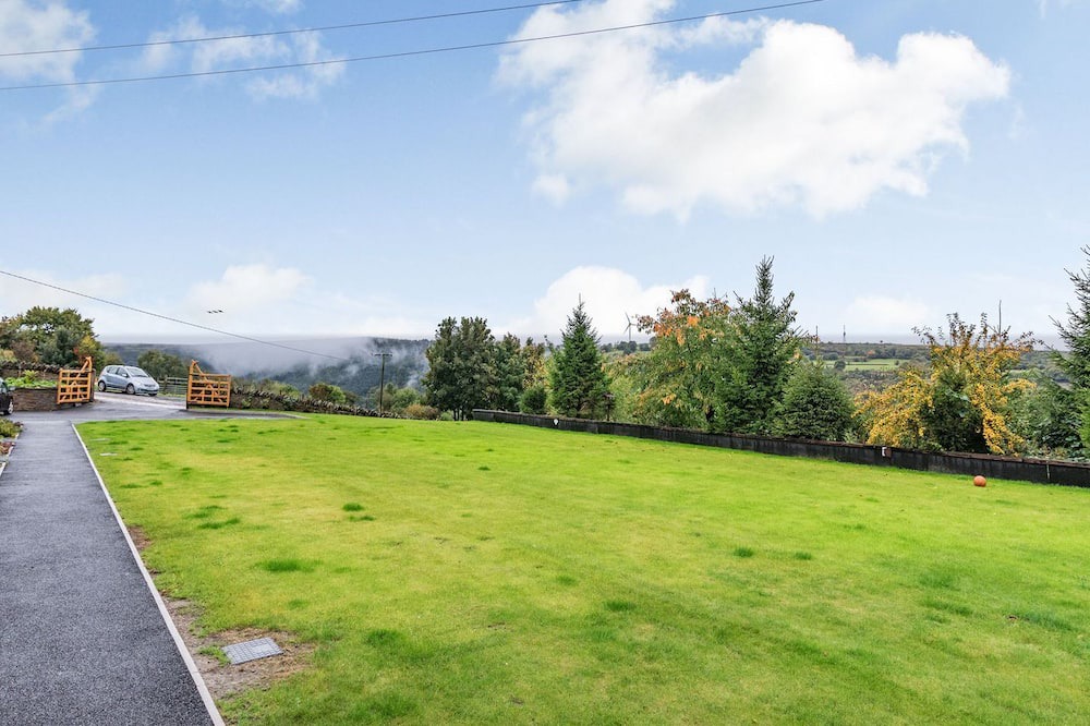 Photo of Outdoor in Ynysddu