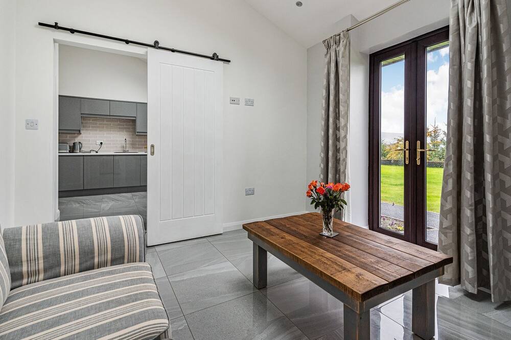 Photo of Livingroom in Ynysddu