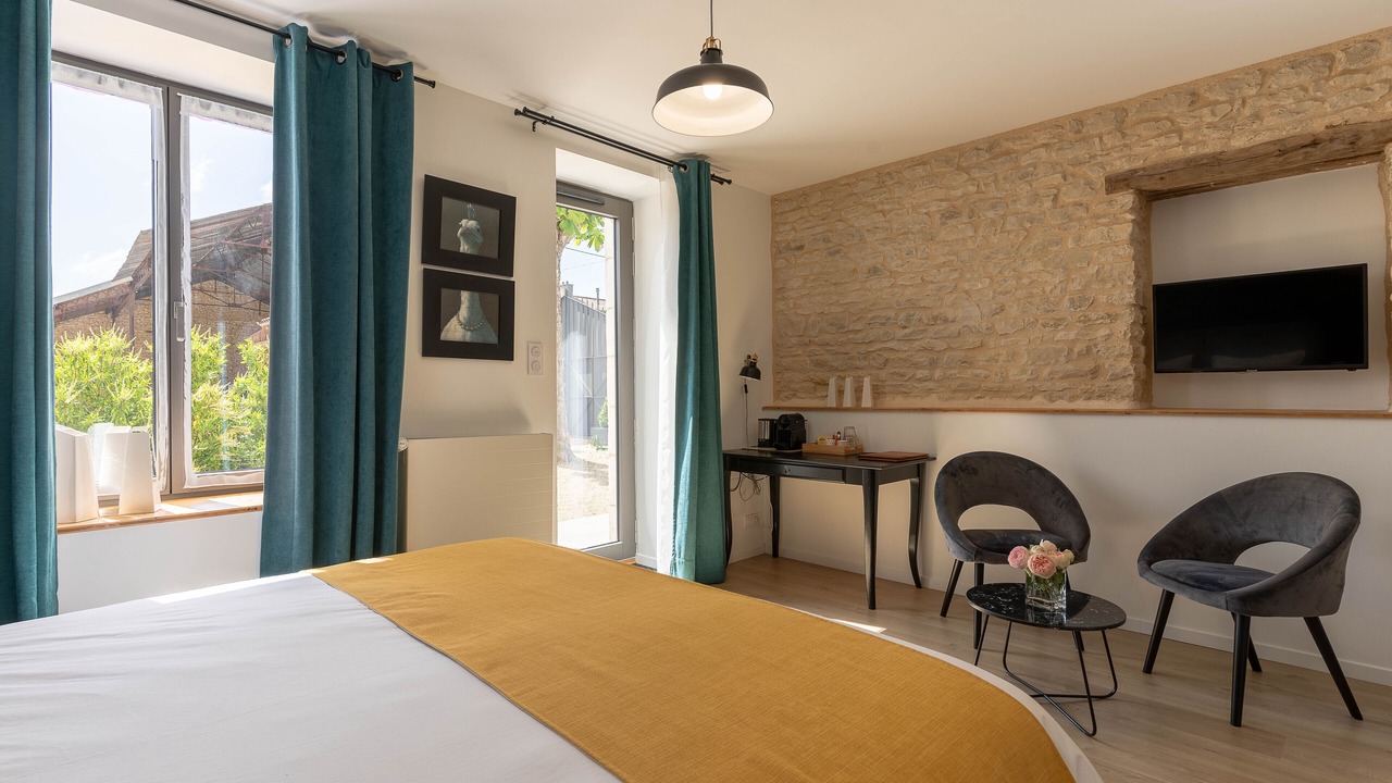 Photo of Bedroom in Neuville-de-Poitou