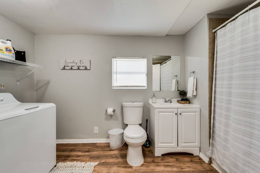 Photo of Bathroom in Pelican Bay