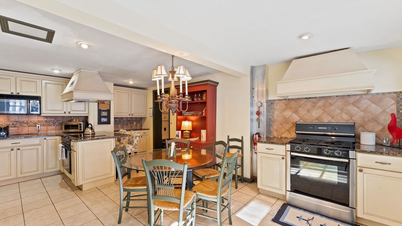 Photo of Kitchen in Adirondack