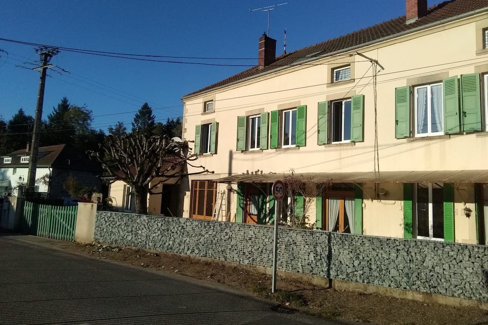 Photo of Outdoor in Dompierre-les-Ormes