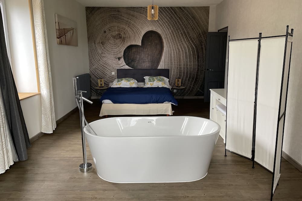 Photo of Bedroom in Dompierre-les-Ormes