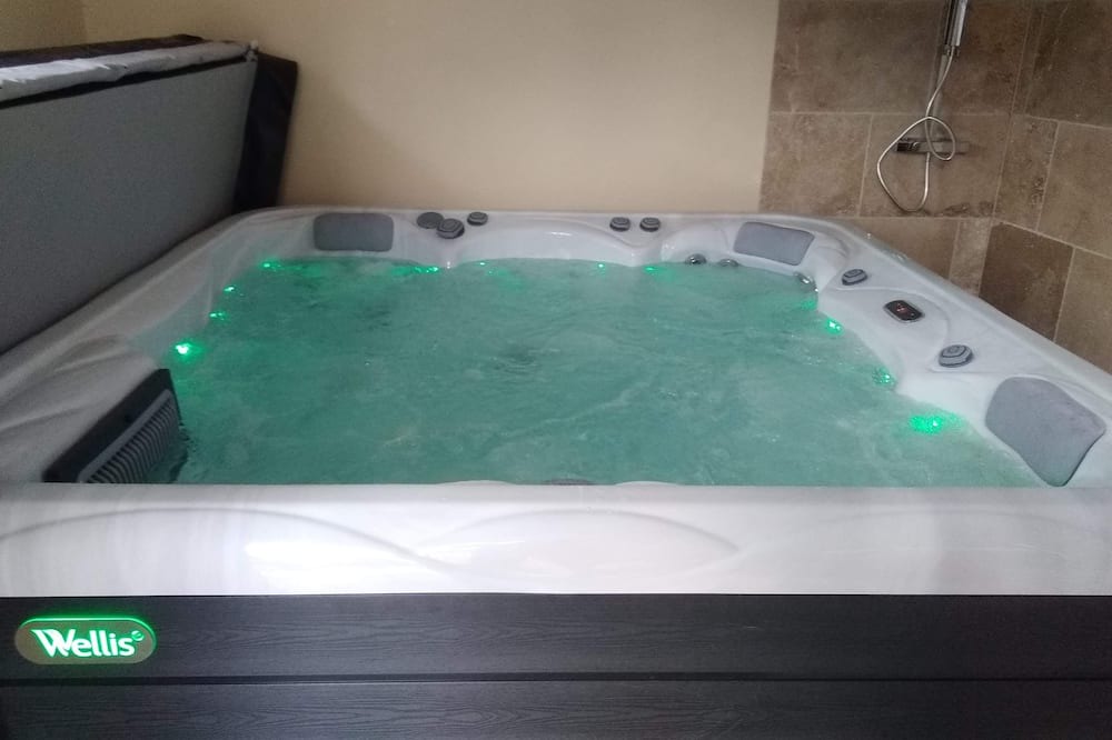 Photo of Bathroom in Dompierre-les-Ormes