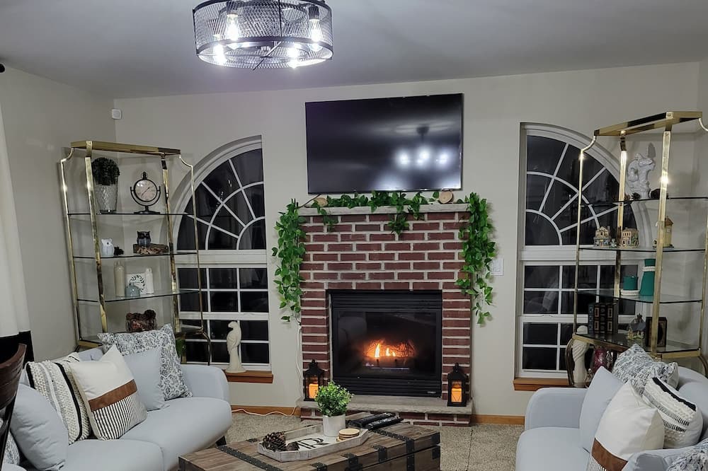 Photo of Livingroom in Saylorsburg