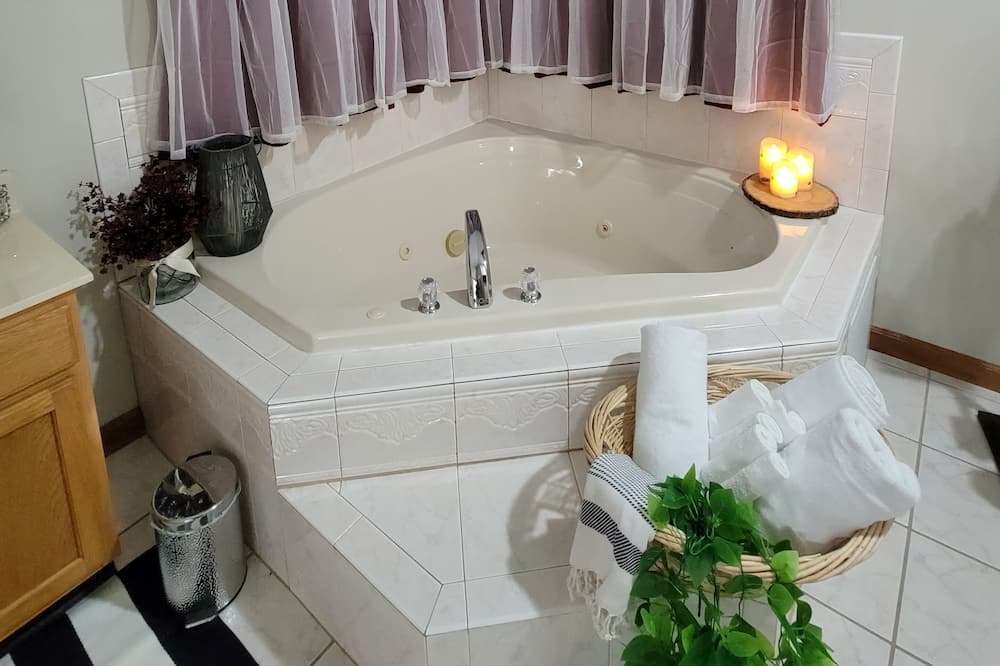 Photo of Bathroom in Saylorsburg