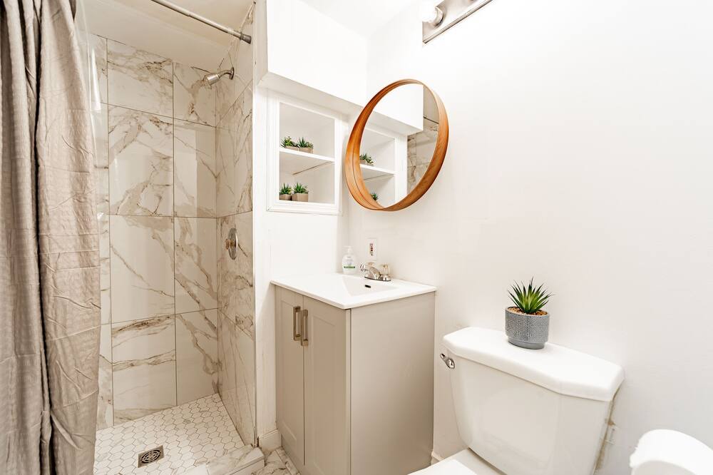 Photo of Bathroom in Argyle