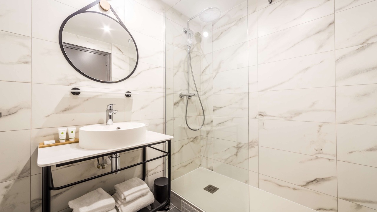 Photo of Others in Vertus