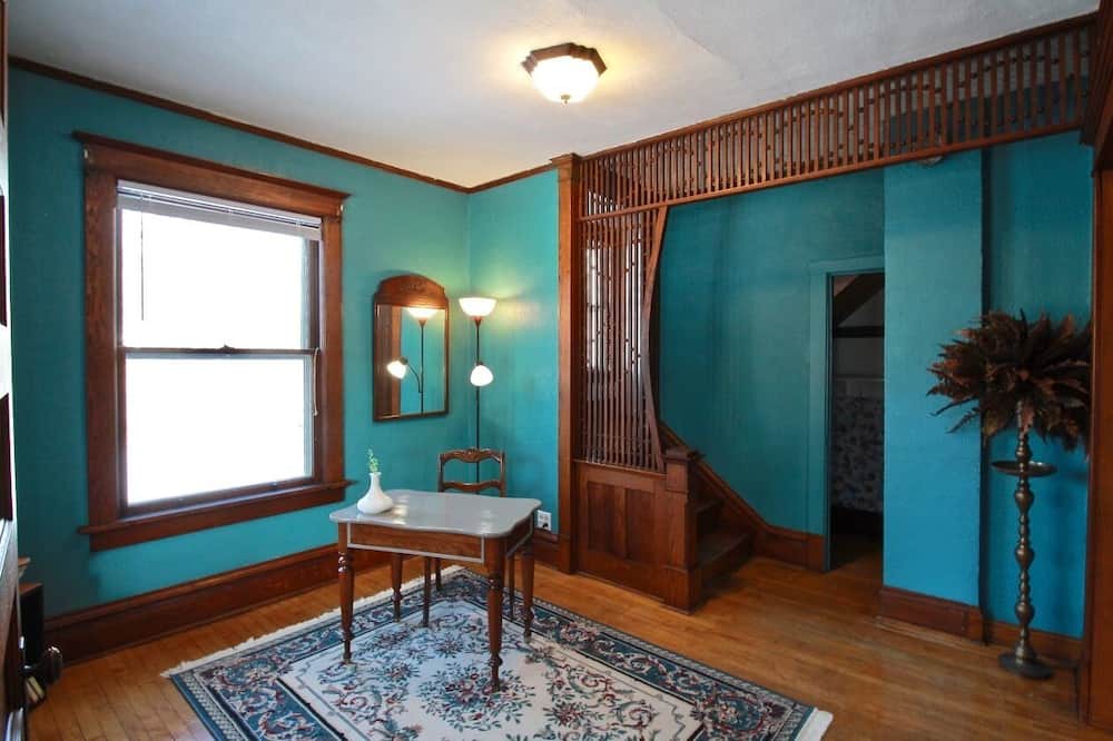 Photo of Bedroom in Beloit
