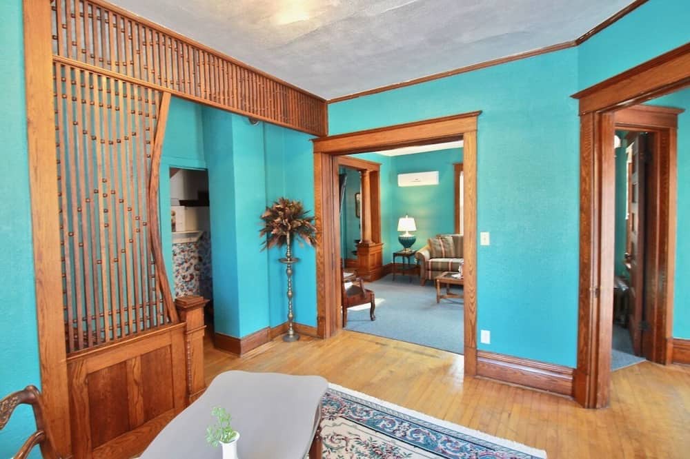 Photo of Bedroom in Beloit