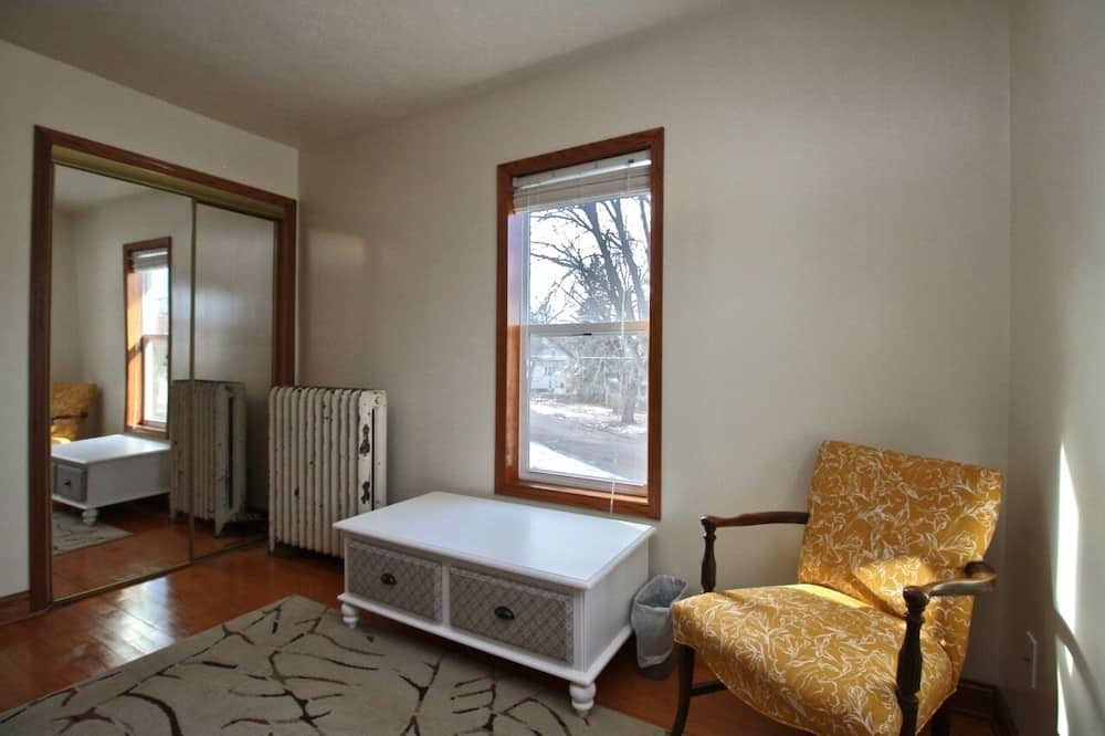 Photo of Livingroom in Beloit