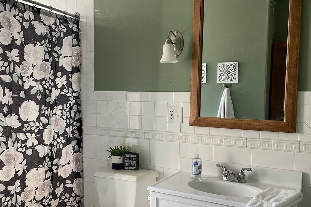 Photo of Bathroom in Ottawa