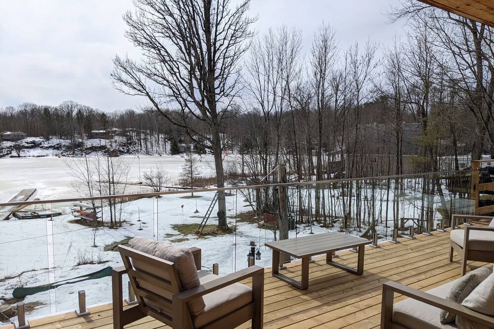 Photo of Patio Balcony in Severn