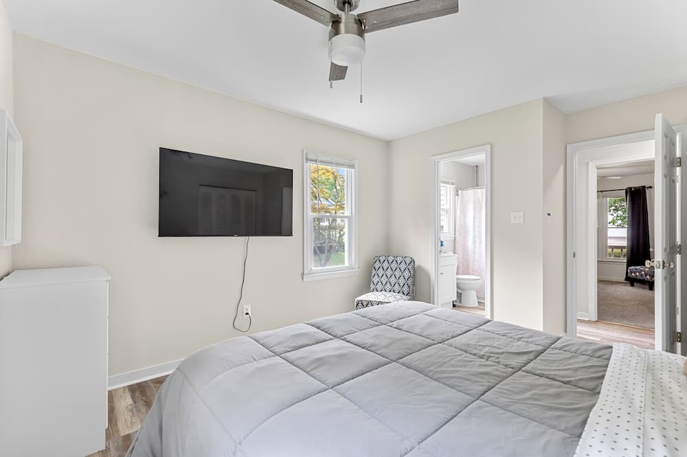 Photo of Bedroom in Chesterfield