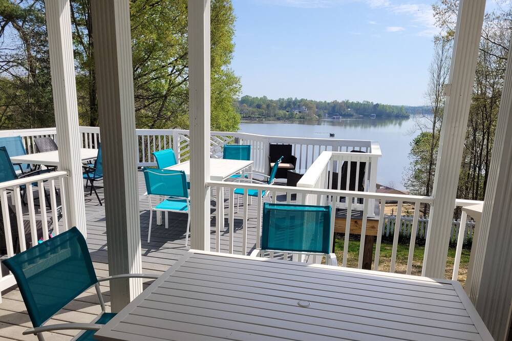 Photo of Patio Balcony in Louisa