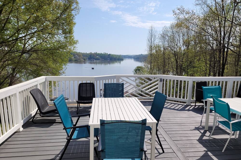 Photo of Patio Balcony in Louisa