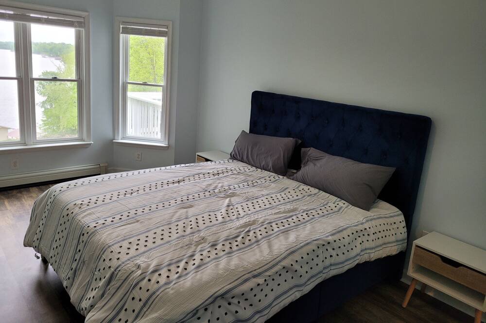 Photo of Bedroom in Louisa