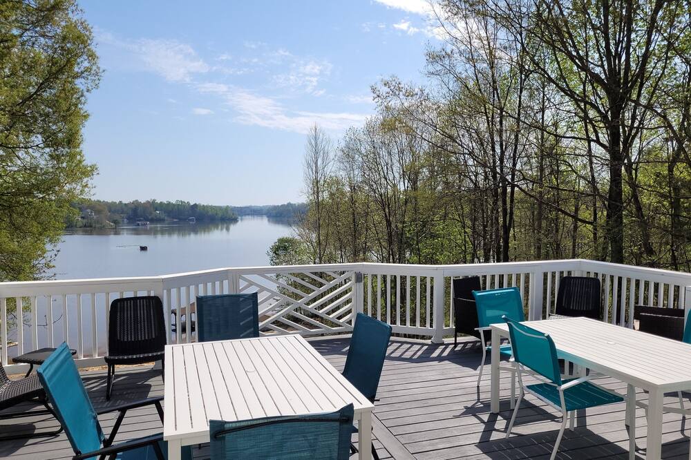 Photo of Patio Balcony in Louisa