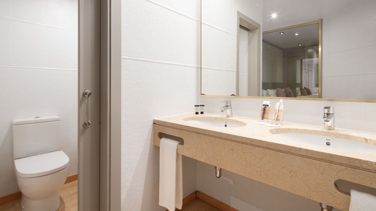 Photo of Bathroom in Gava