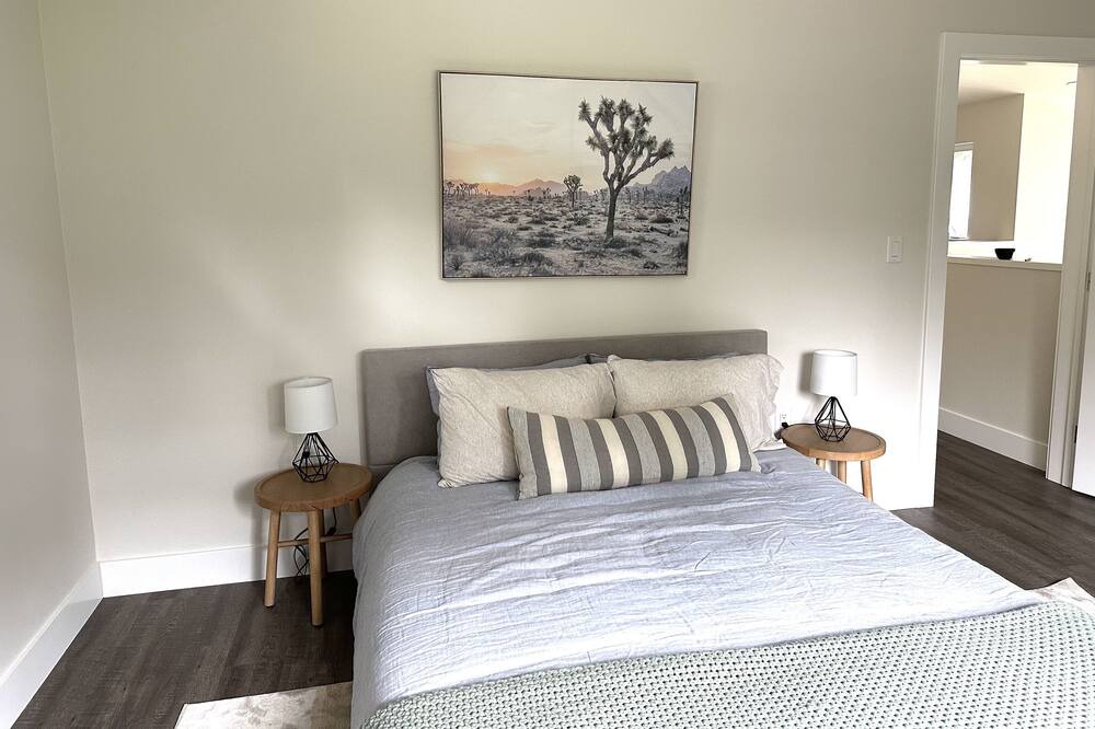 Photo of Bedroom in Cloverdale