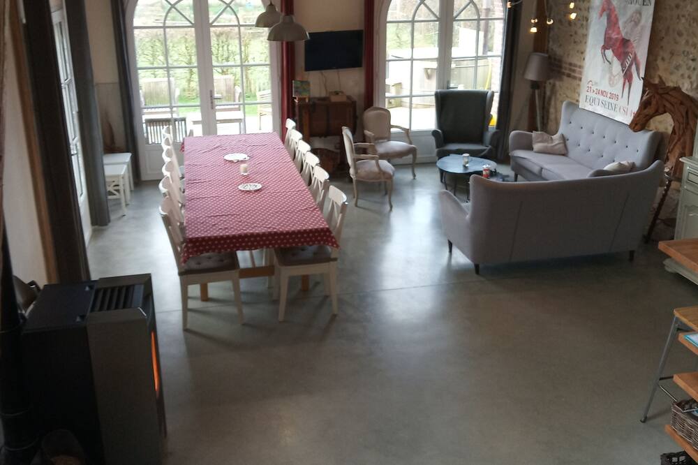 Photo of Bedroom in Mentheville