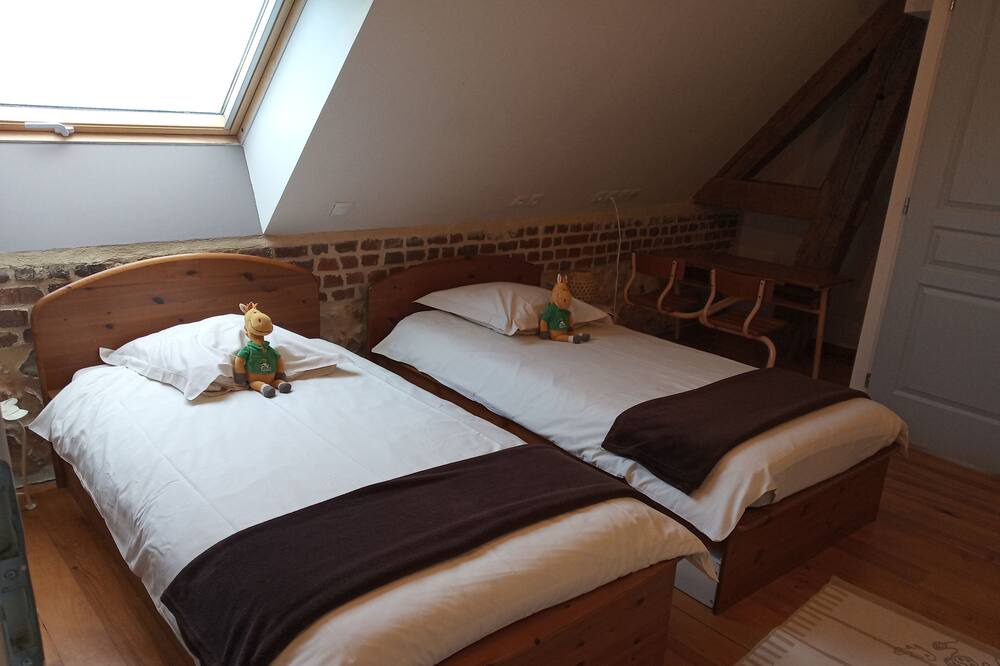 Photo of Bedroom in Mentheville