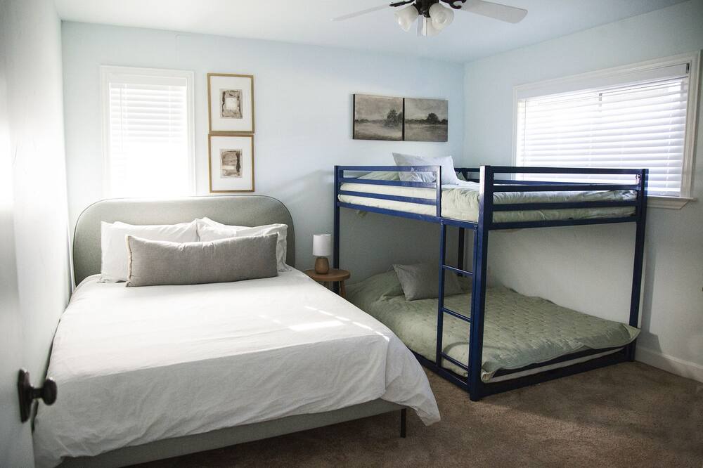 Photo of Bedroom in Mabank