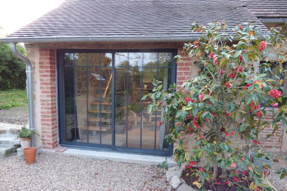 Photo of Outdoor in Cerilly