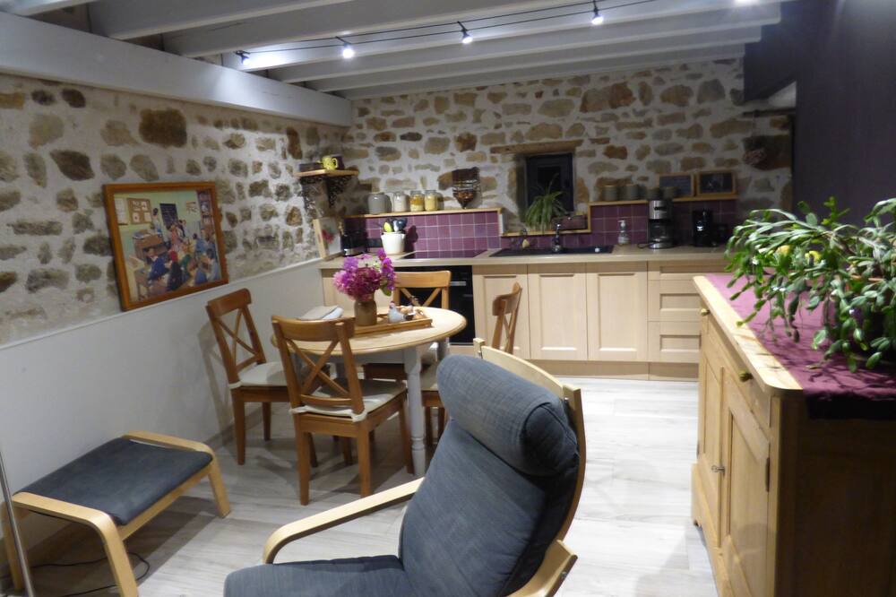 Photo of Livingroom in Cerilly