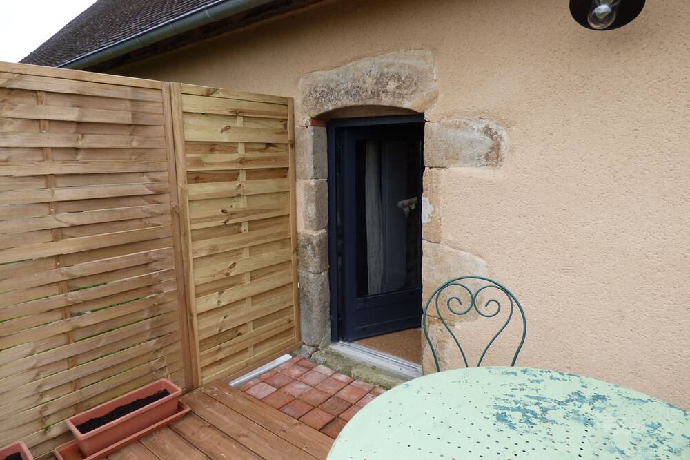 Photo of Patio Balcony in Cerilly