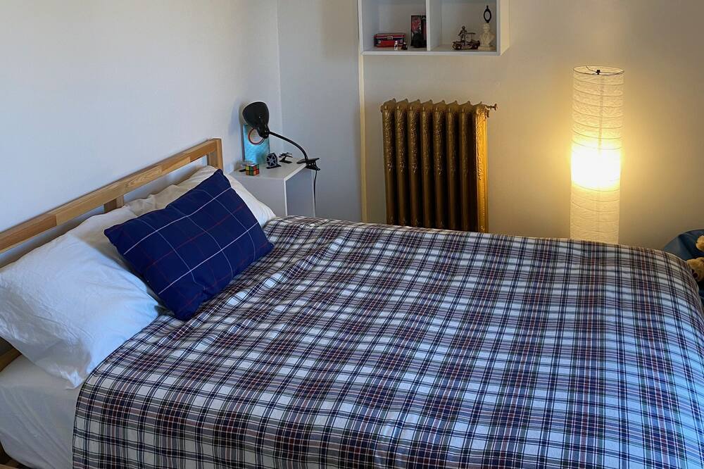 Photo of Bedroom in Kincardine