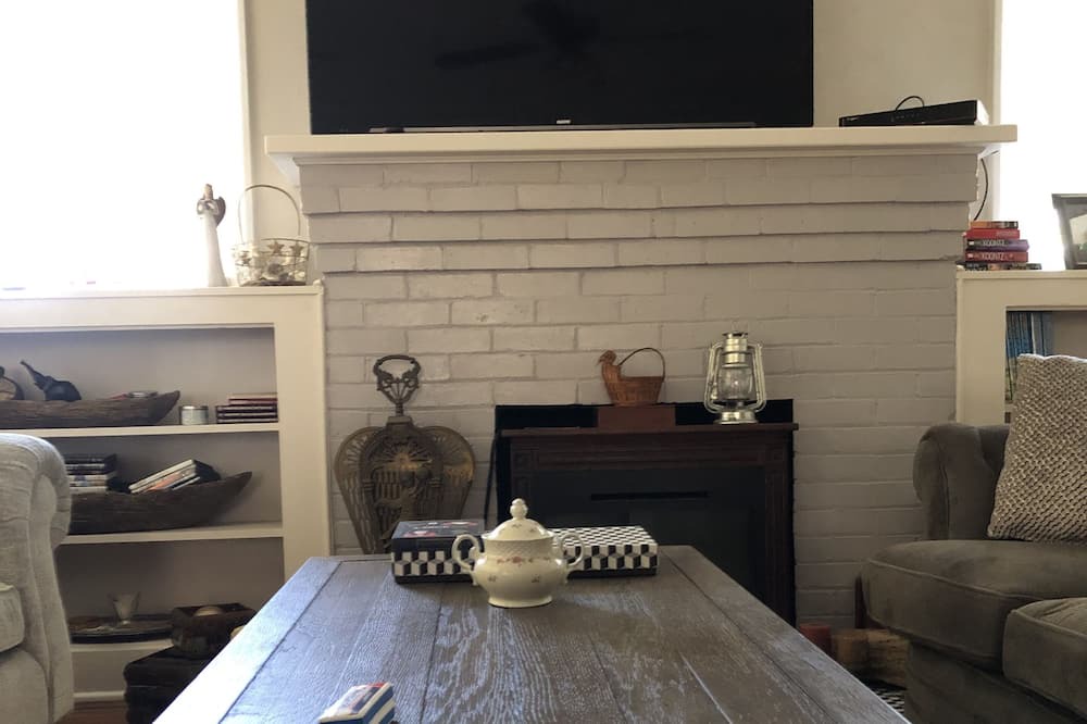 Photo of Bedroom in Strawn