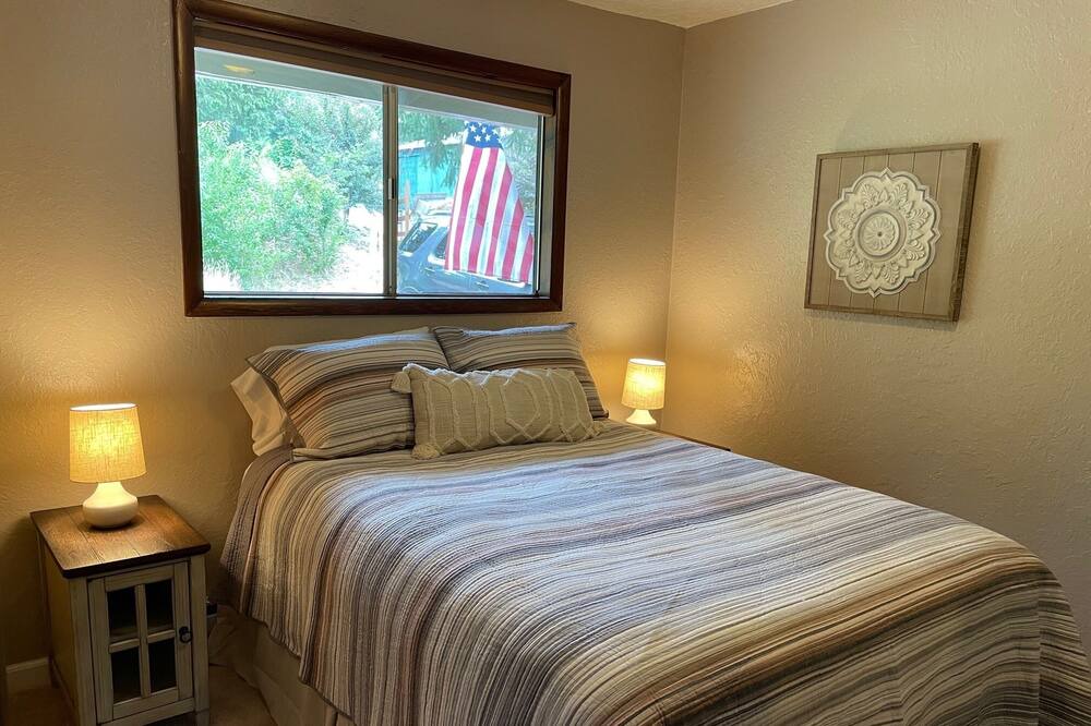 Photo of Bedroom in Elkton