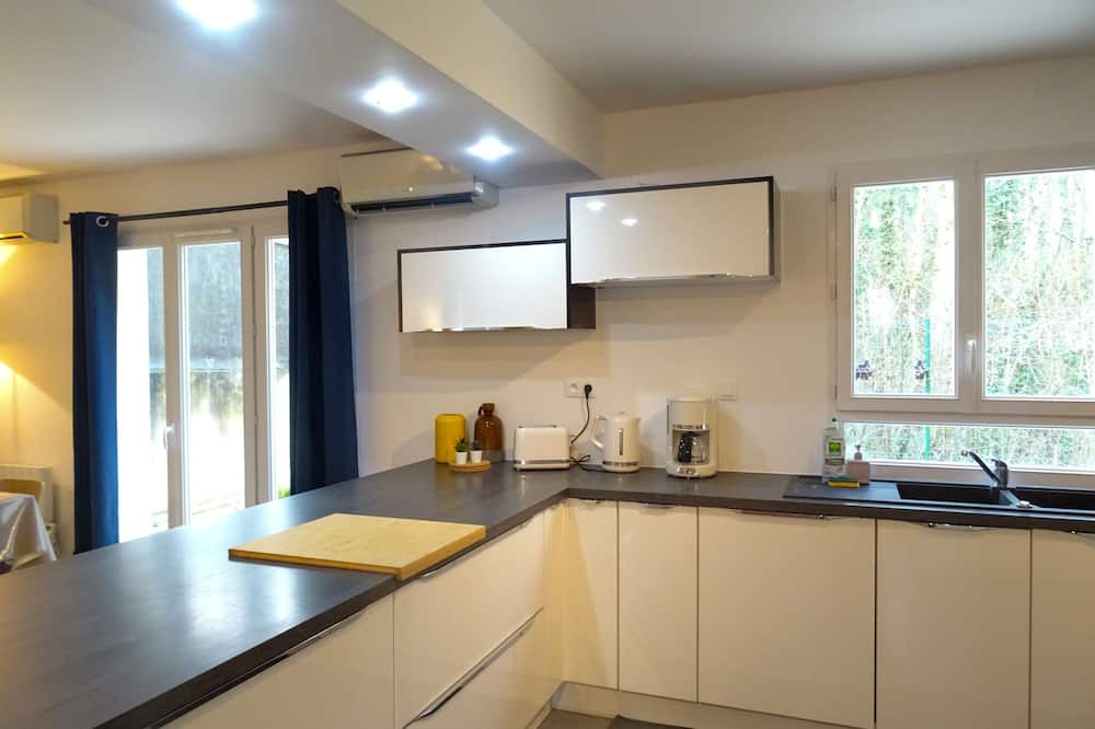 Photo of Kitchen in Dampmart