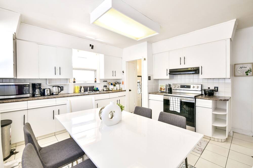 Photo of Kitchen in East Kildonan
