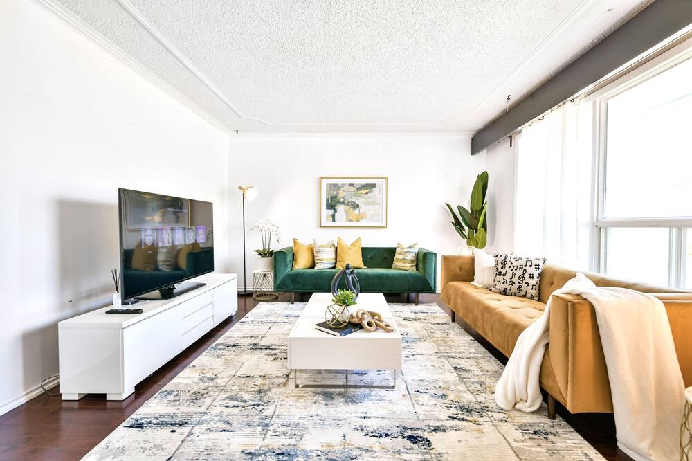 Photo of Livingroom in East Kildonan
